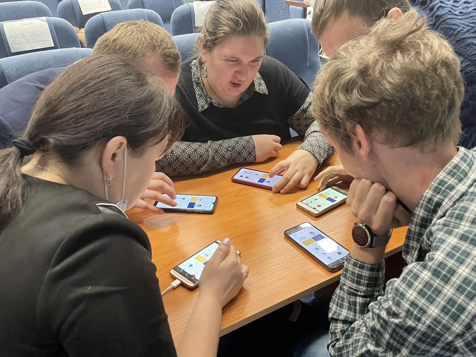 Участники деловой игры Black Square